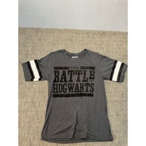 Harry Potter " The Battle of‎ Hogwarts" T-Shirt LG Gray & Black 17in 25 In